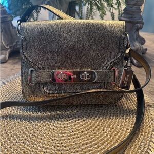 🌟Coach Gold Metallic Black Crossbody or Shoulder Bag 🌟